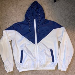 lightweight white & navy jacket!!